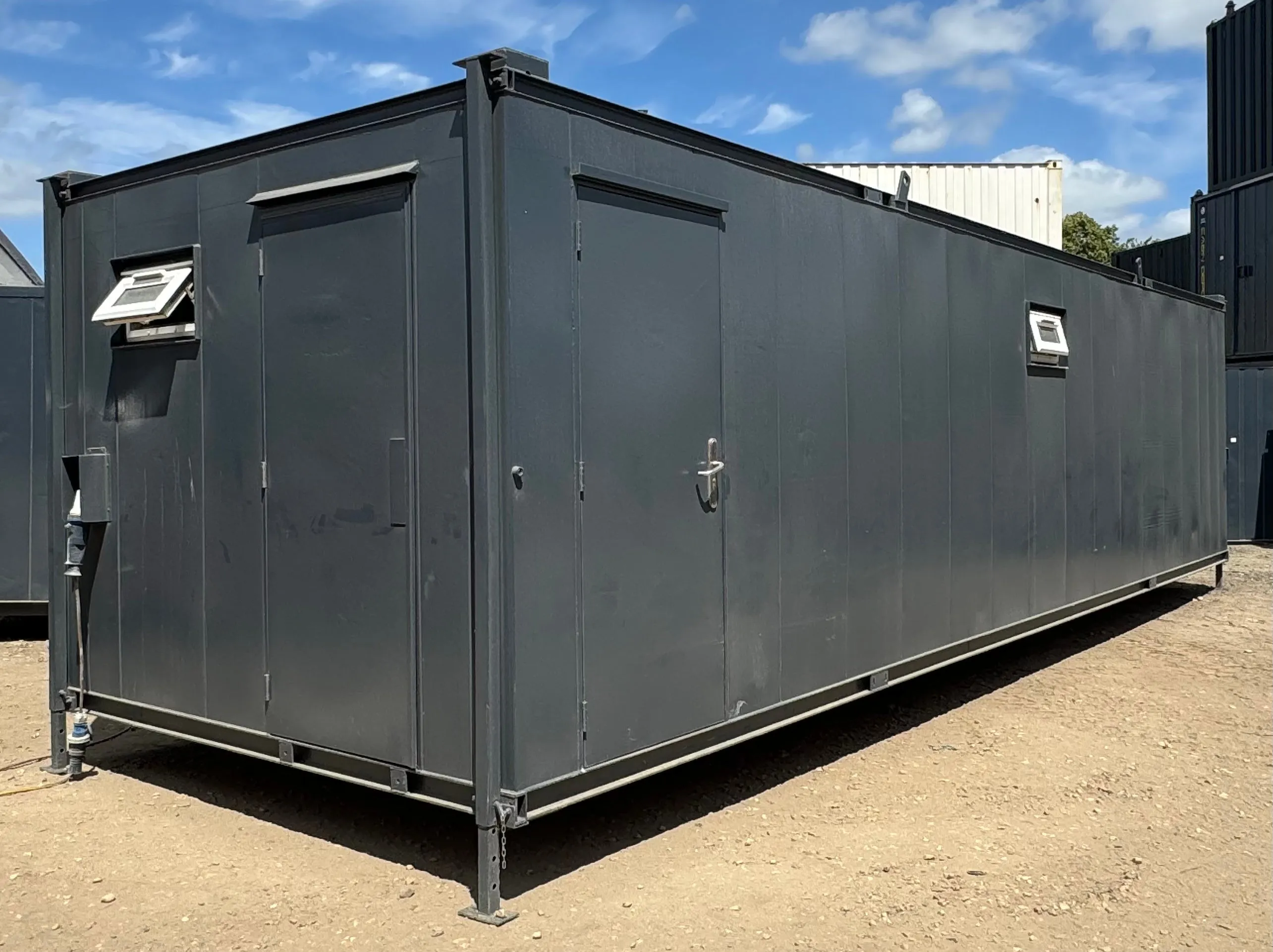 32 x 10 ft | 6 1 Toilet Block | Anti-Vandal | Portable Toilet Block No 1070