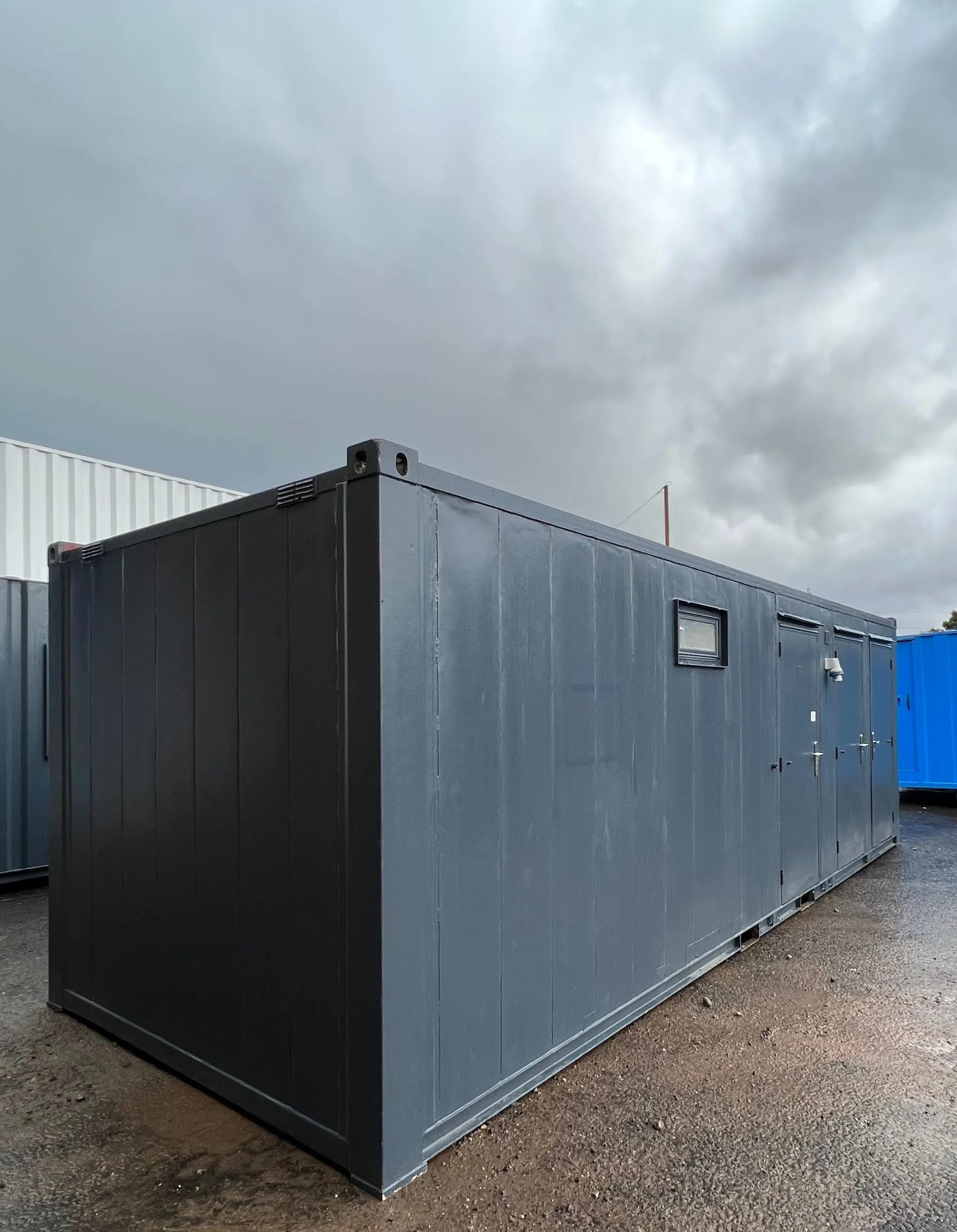 Toilet Block   Shower 24 x 9 Ft | 4   1 Toilet | Separate Shower Room | Portable Building | No 882